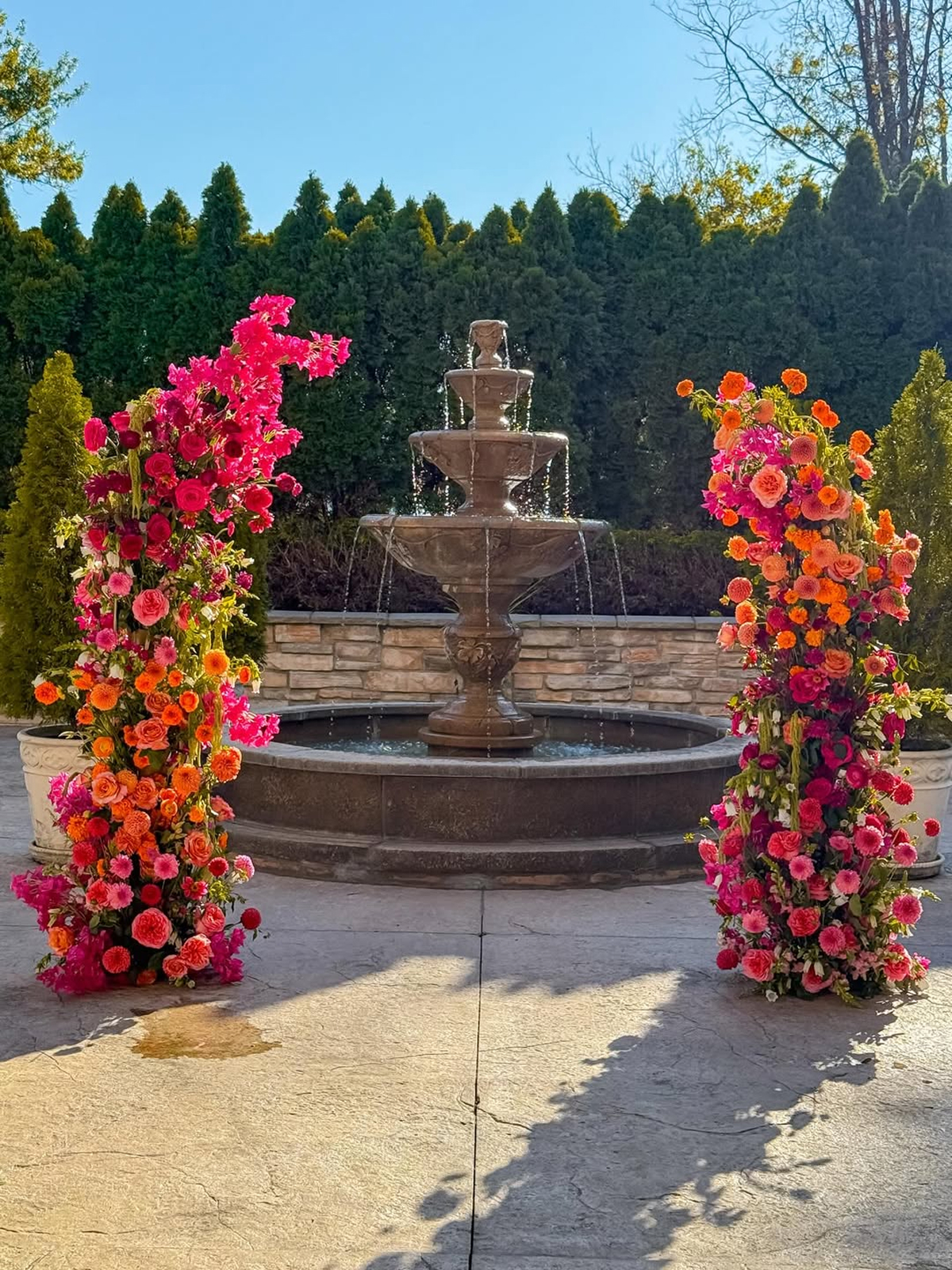 Ceremony arch · Colorful wedding